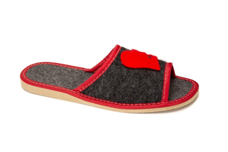 Women's felt slippers (catalog number 98) red