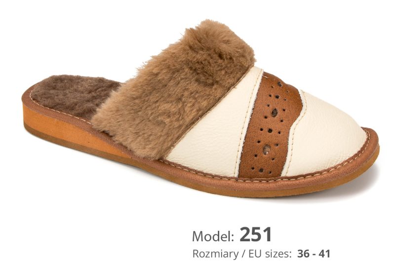 Women's winter slippers (cat. no. 251)